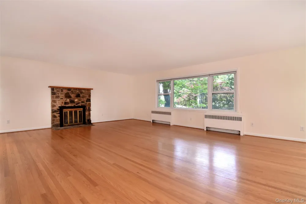 74 Briary Road Dobbs Ferry, NY 10522