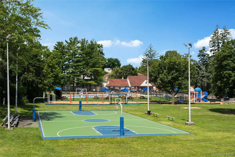 74 Briary Road Dobbs Ferry, NY 10522
