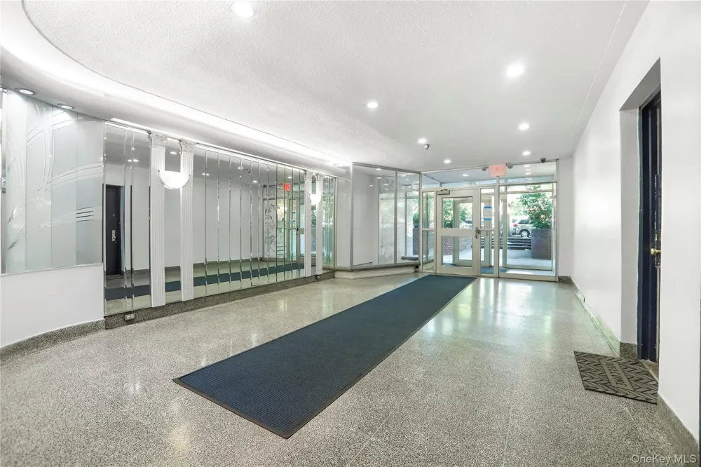 488 Ocean Parkway #3B Brooklyn, NY 11218