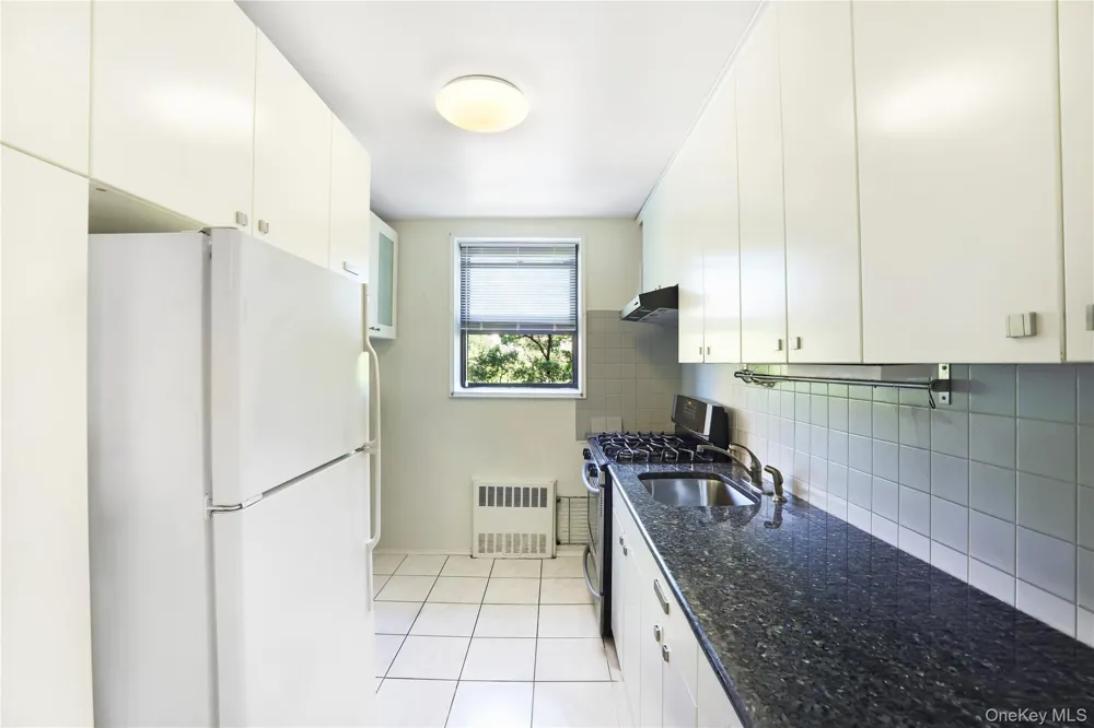 488 Ocean Parkway #3B Brooklyn, NY 11218