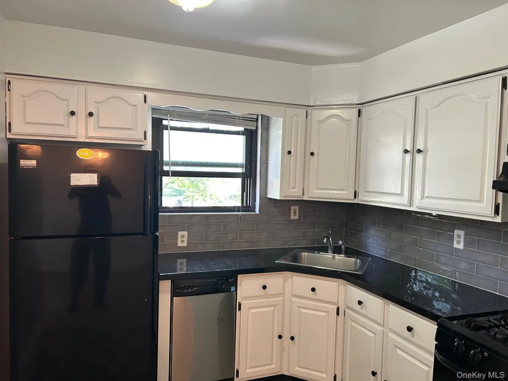 284 Sneden Place W #284 Spring Valley, NY 10977