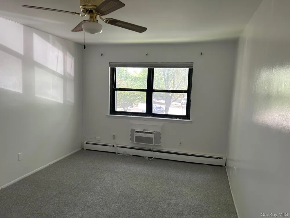 284 Sneden Place W #284 Spring Valley, NY 10977