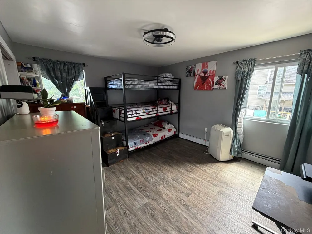 33 Washington Avenue Deer Park, NY 11729