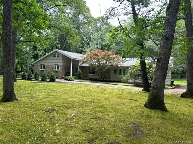 3 Fox Lane Locust Valley, NY 11560
