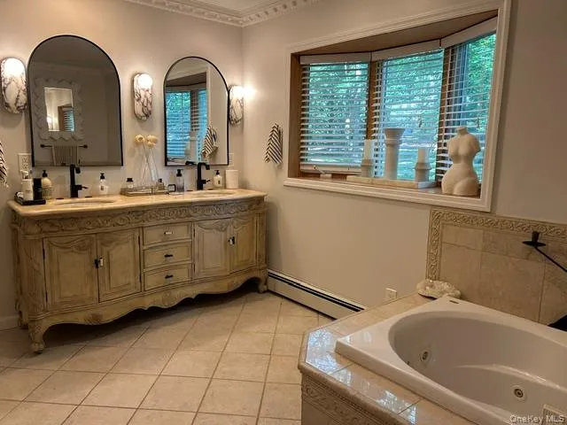 3 Fox Lane Locust Valley, NY 11560