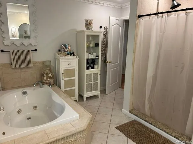 3 Fox Lane Locust Valley, NY 11560