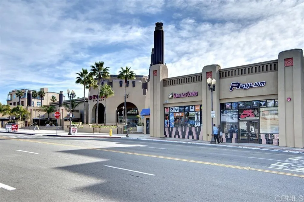 621 Pacific Street #204 Oceanside, CA 92054