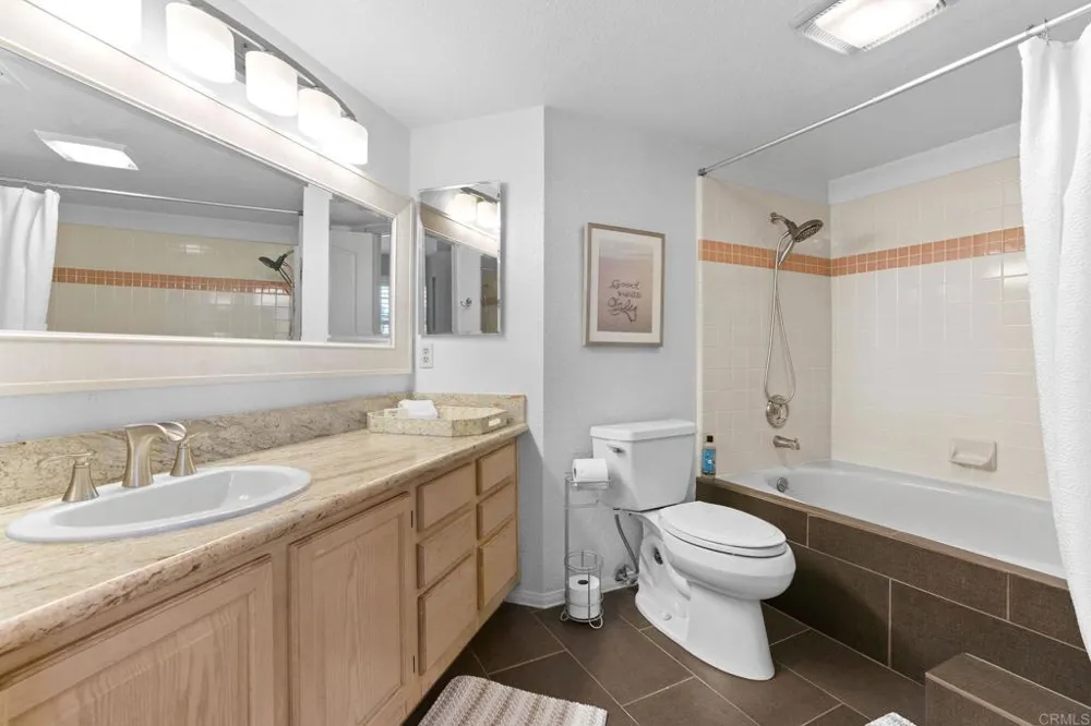 621 Pacific Street #204 Oceanside, CA 92054