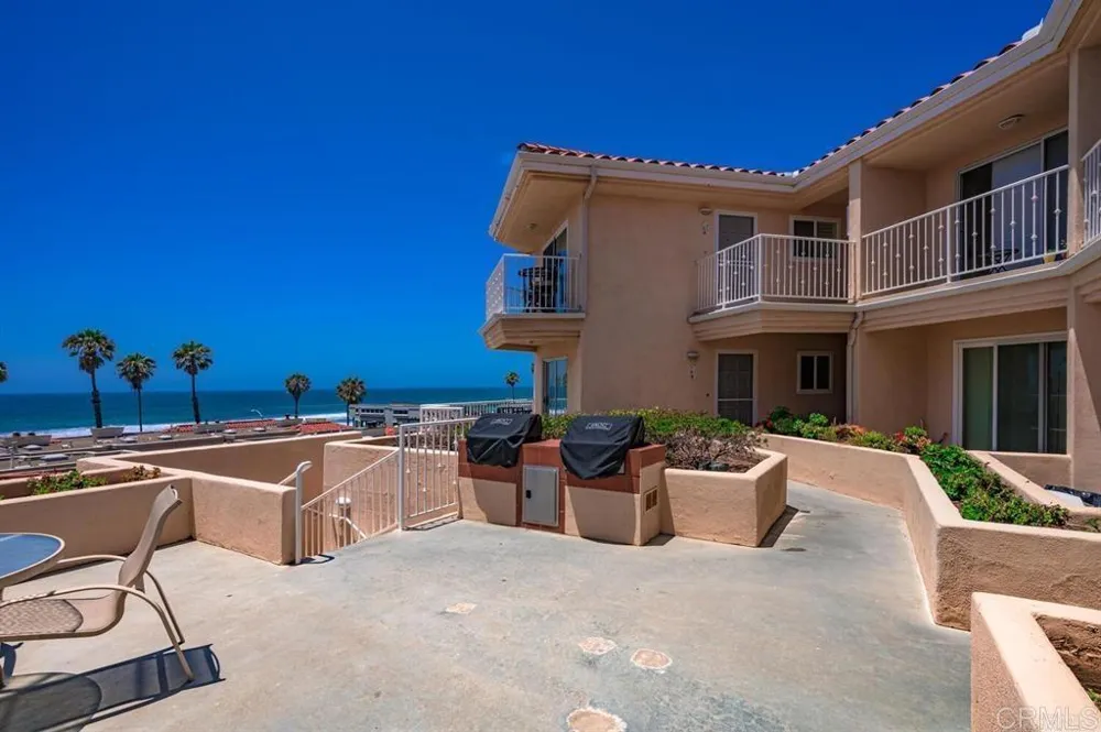 621 Pacific Street #204 Oceanside, CA 92054