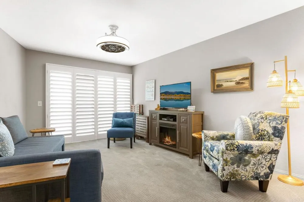 621 Pacific Street #204 Oceanside, CA 92054