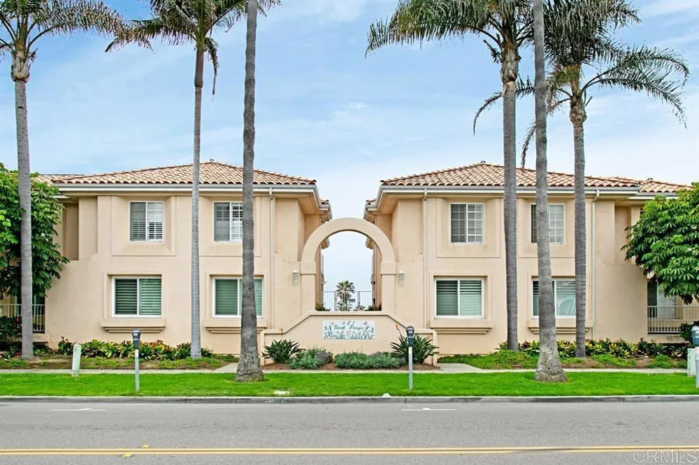 621 Pacific Street #204 Oceanside, CA 92054