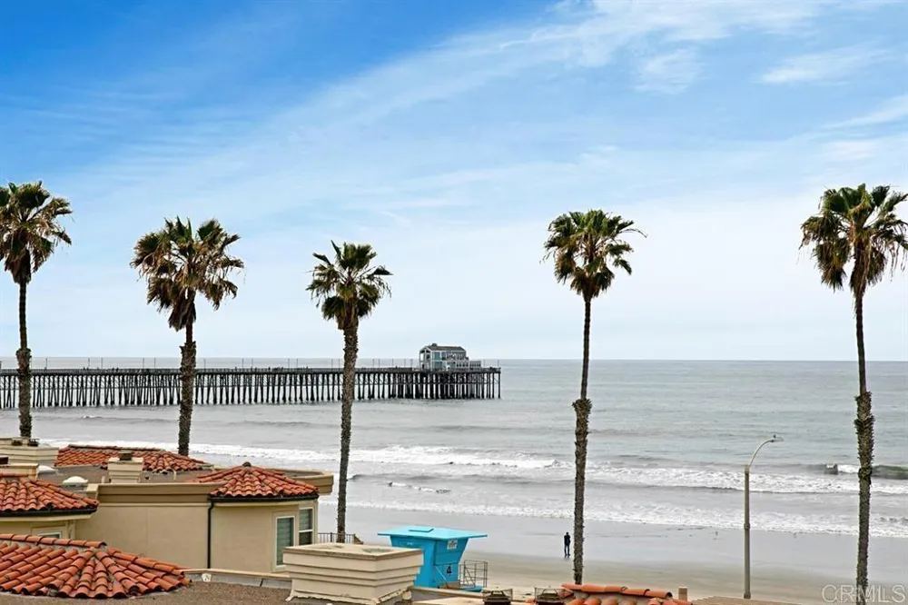 621 Pacific Street #204 Oceanside, CA 92054