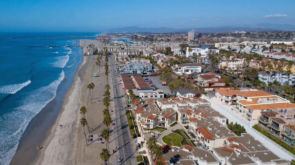 621 Pacific Street #204 Oceanside, CA 92054