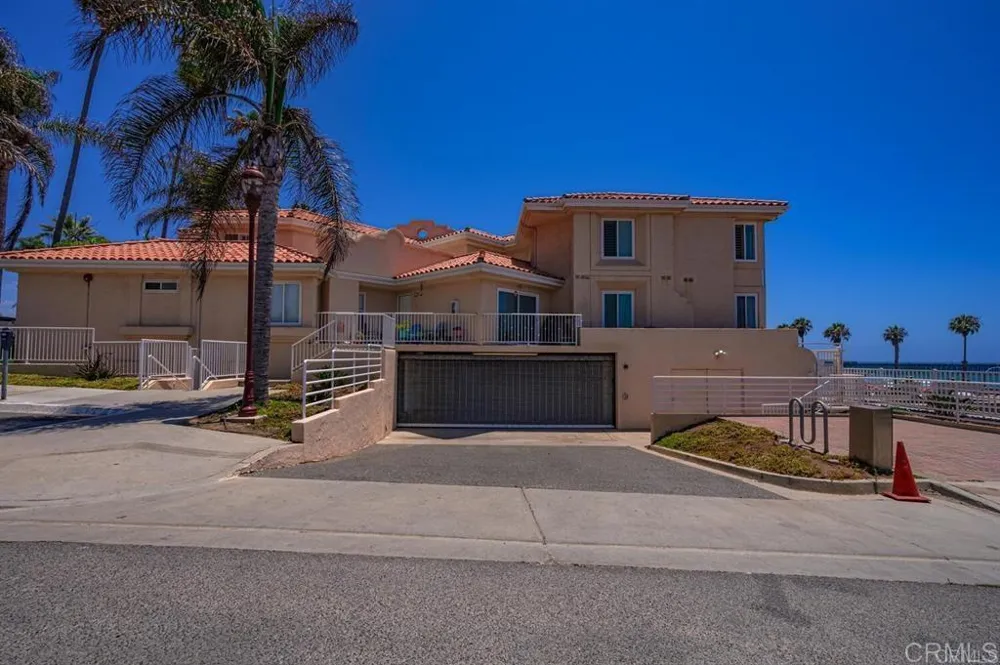 621 Pacific Street #204 Oceanside, CA 92054
