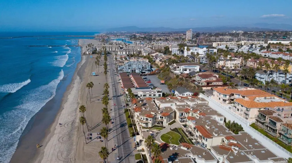 621 Pacific Street #204 Oceanside, CA 92054