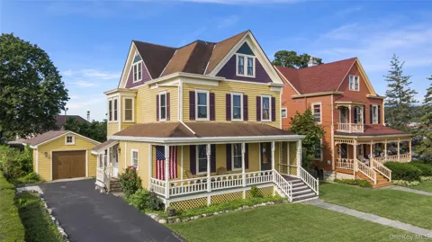 28 Grandview Avenue