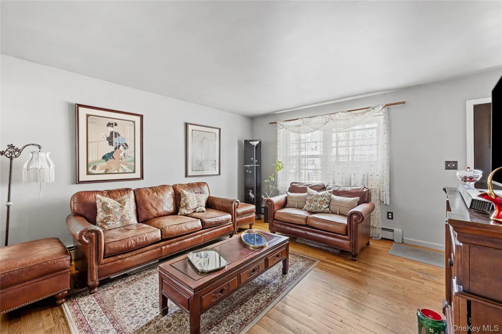 97 Maple Road Rocky Point, NY 11778