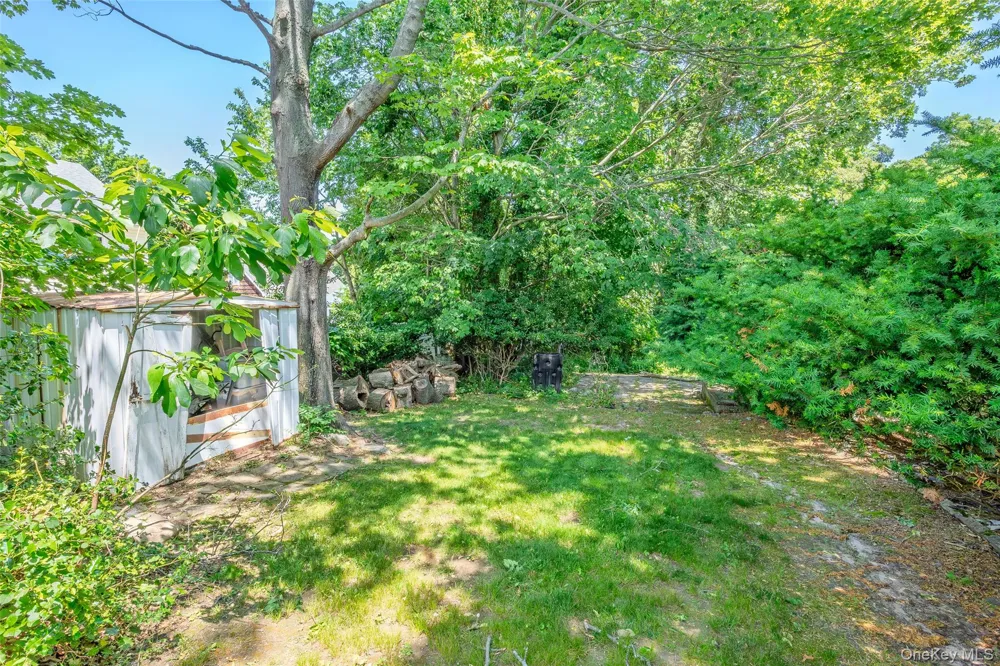 97 Maple Road Rocky Point, NY 11778