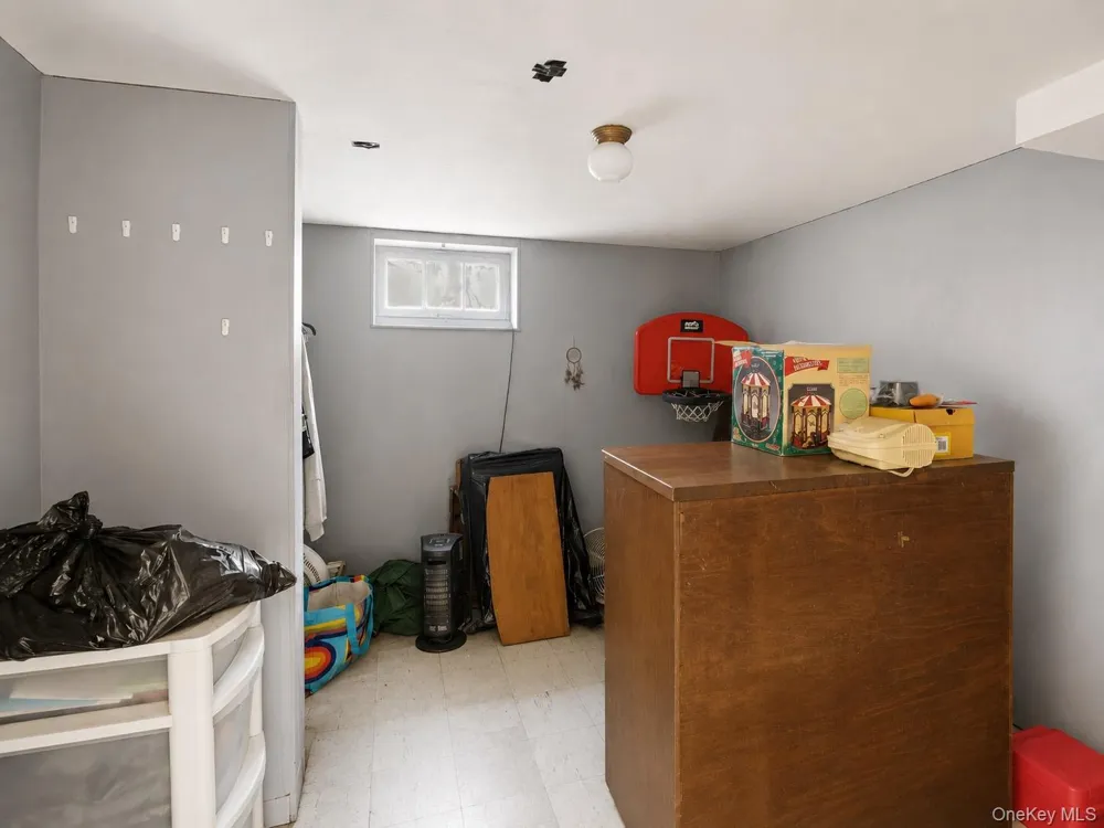 97 Maple Road Rocky Point, NY 11778