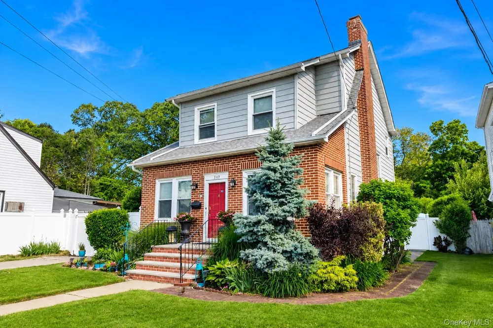 549 De Mott Avenue Baldwin, NY 11510