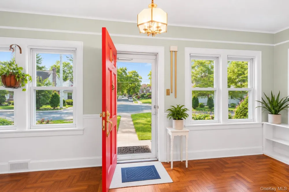 549 De Mott Avenue Baldwin, NY 11510