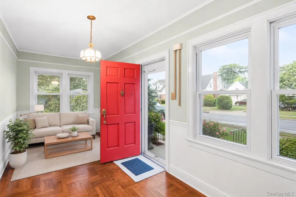 549 De Mott Avenue Baldwin, NY 11510