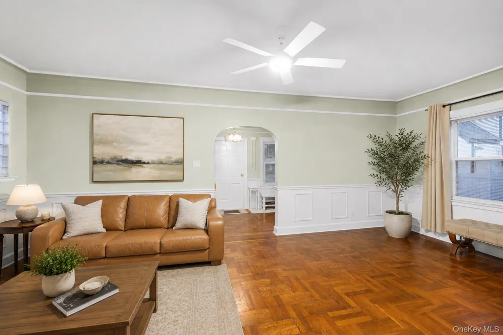 549 De Mott Avenue Baldwin, NY 11510