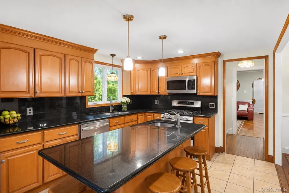 549 De Mott Avenue Baldwin, NY 11510