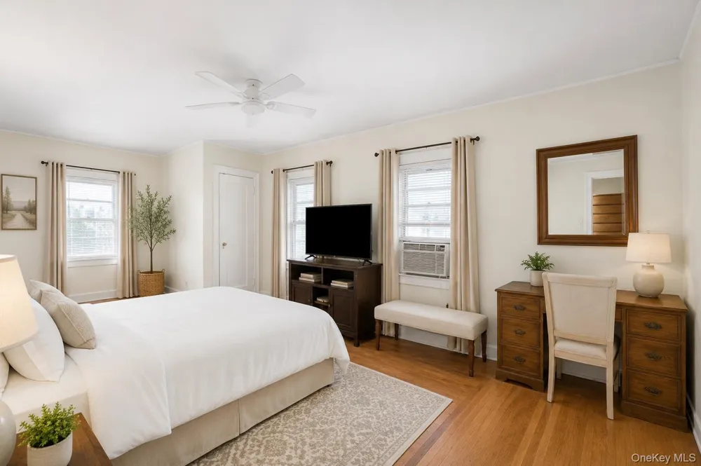 549 De Mott Avenue Baldwin, NY 11510