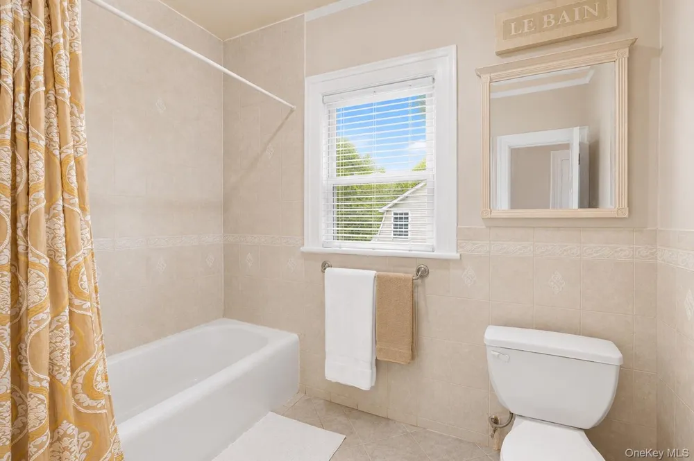 549 De Mott Avenue Baldwin, NY 11510