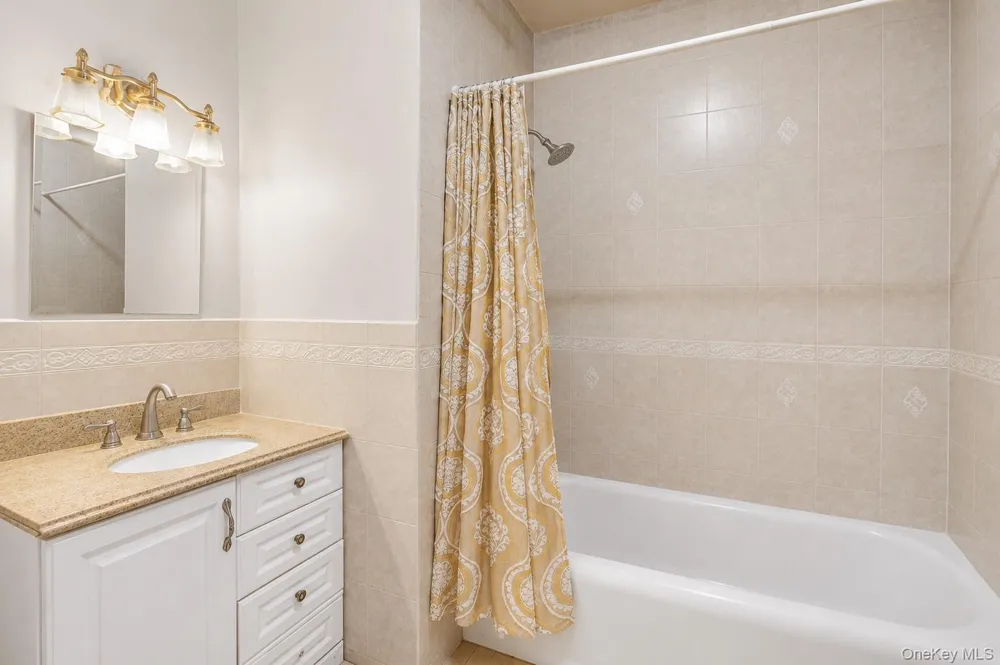 549 De Mott Avenue Baldwin, NY 11510
