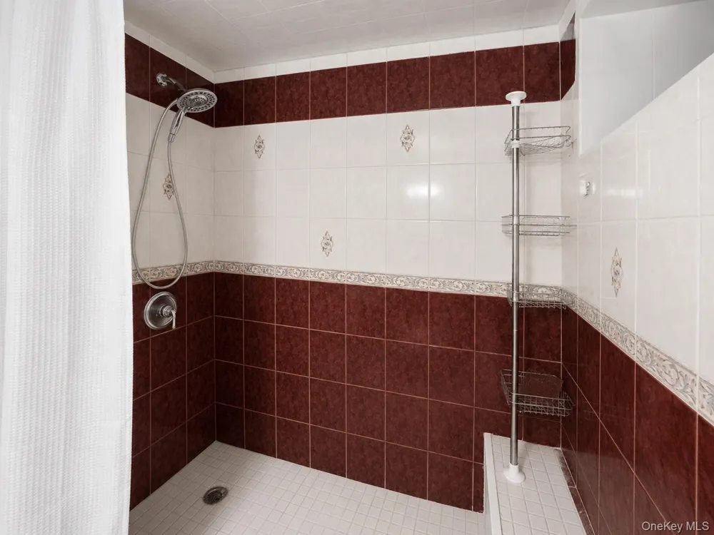 549 De Mott Avenue Baldwin, NY 11510