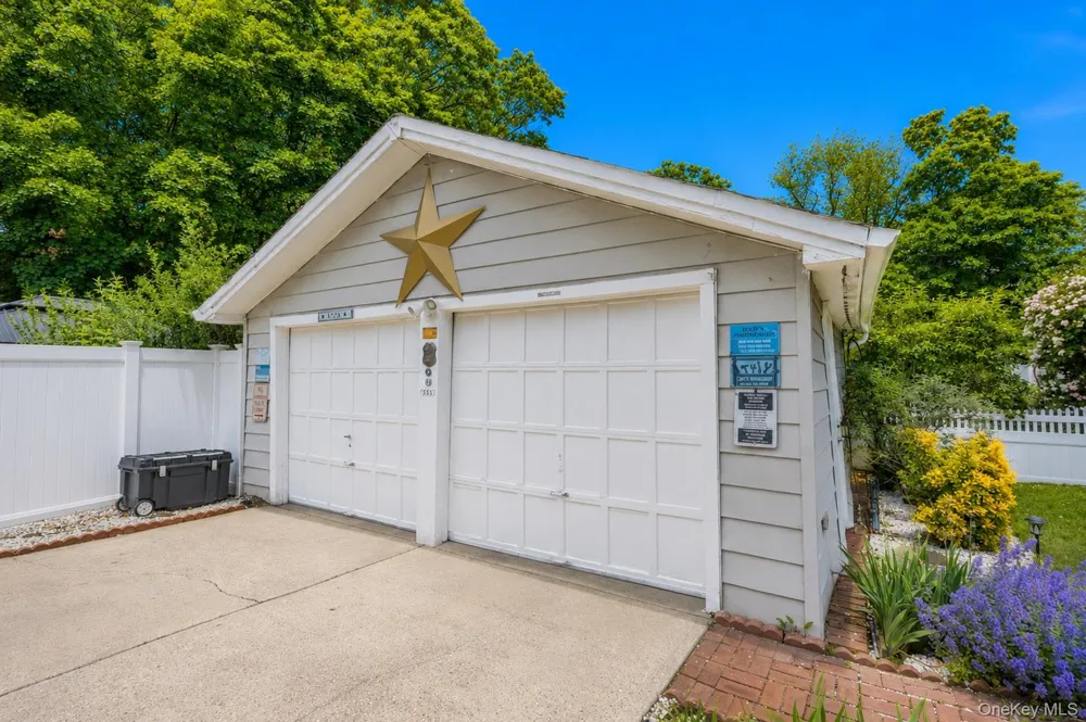 549 De Mott Avenue Baldwin, NY 11510
