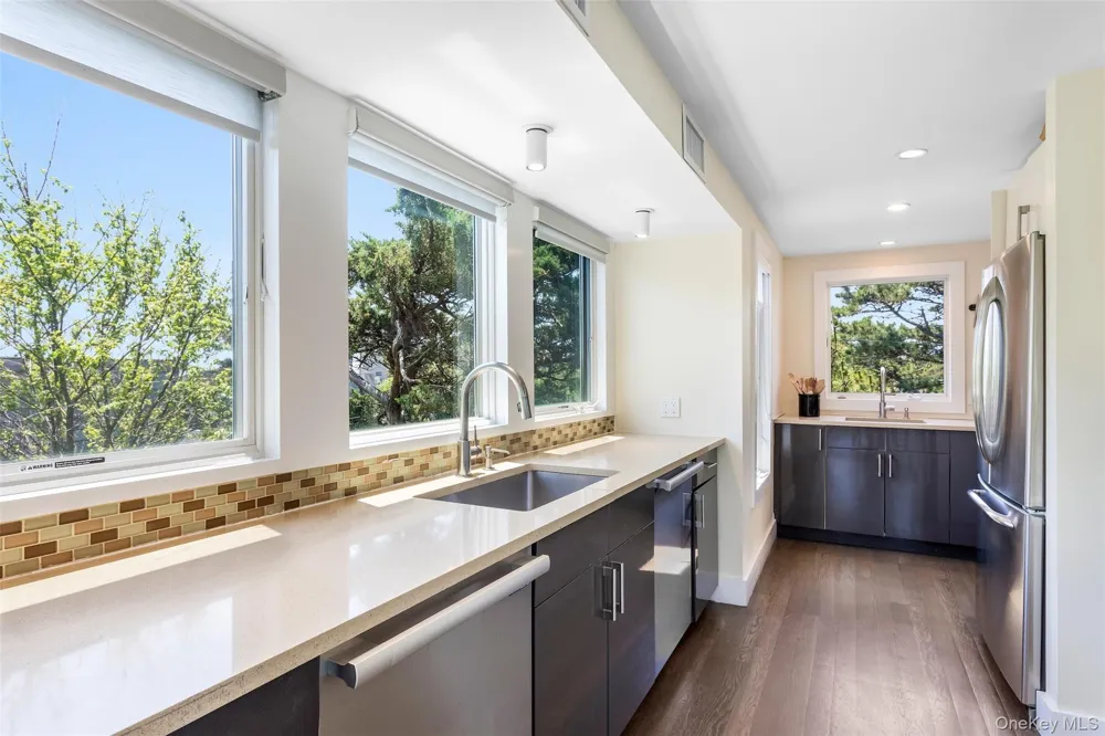 172 Pine Walk Fire Island Pines, NY 11782