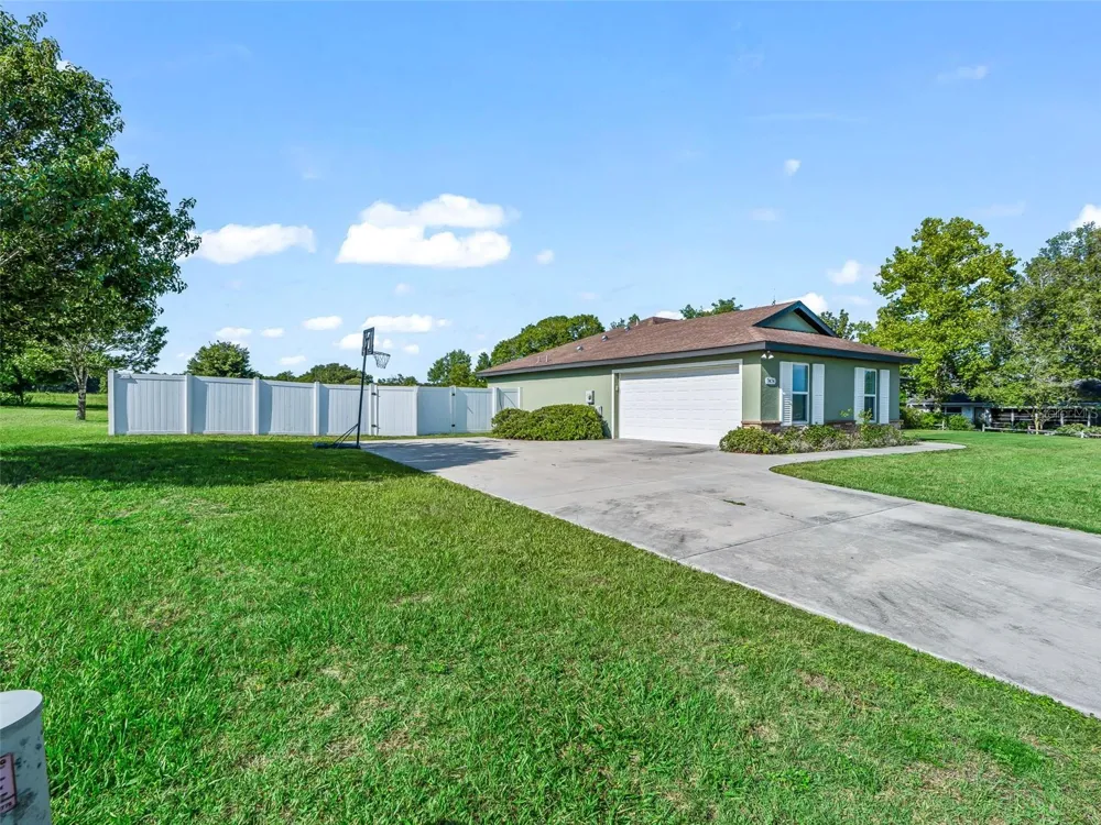 7474 SE 107 PLACE Belleview, FL 34420