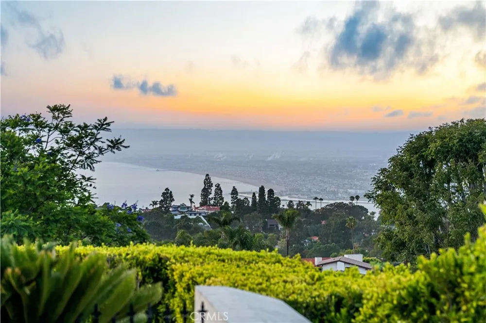 2228 Via Cerritos Palos Verdes Estates, CA 90274