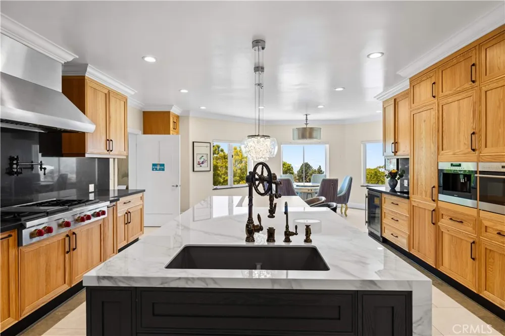 2228 Via Cerritos Palos Verdes Estates, CA 90274