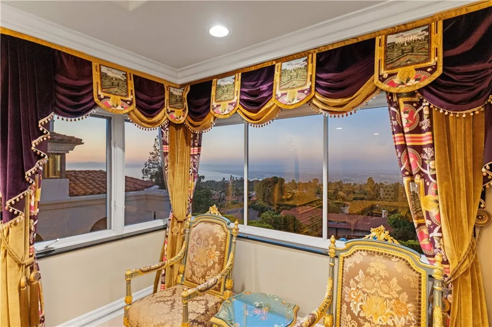 2228 Via Cerritos Palos Verdes Estates, CA 90274