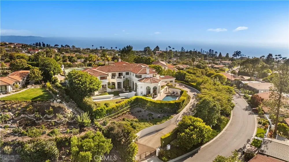 2228 Via Cerritos Palos Verdes Estates, CA 90274