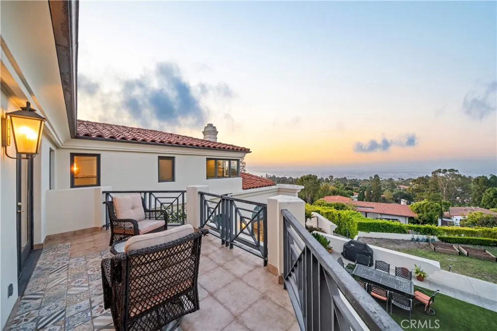 2228 Via Cerritos Palos Verdes Estates, CA 90274