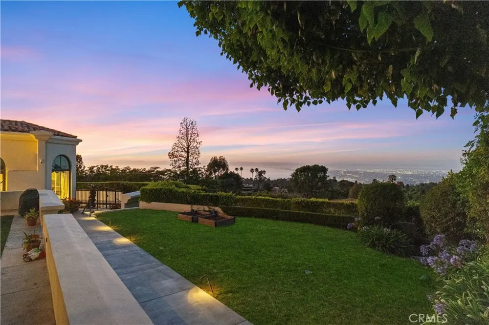 2228 Via Cerritos Palos Verdes Estates, CA 90274