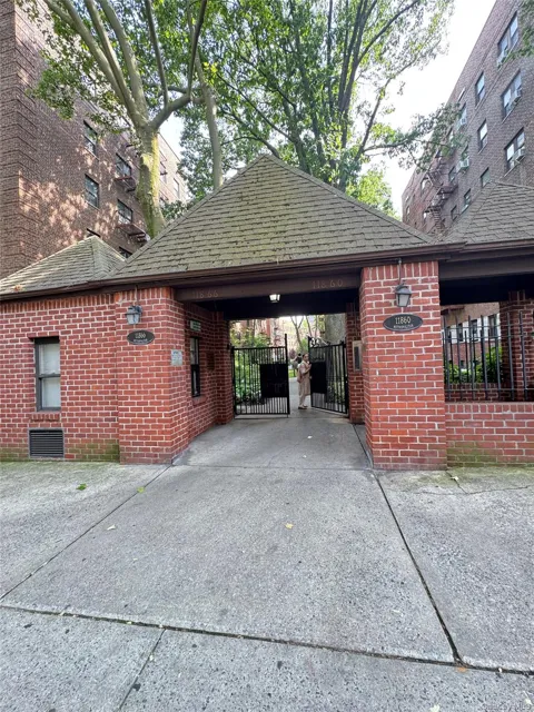 118-60 Metropolitan Avenue #1J