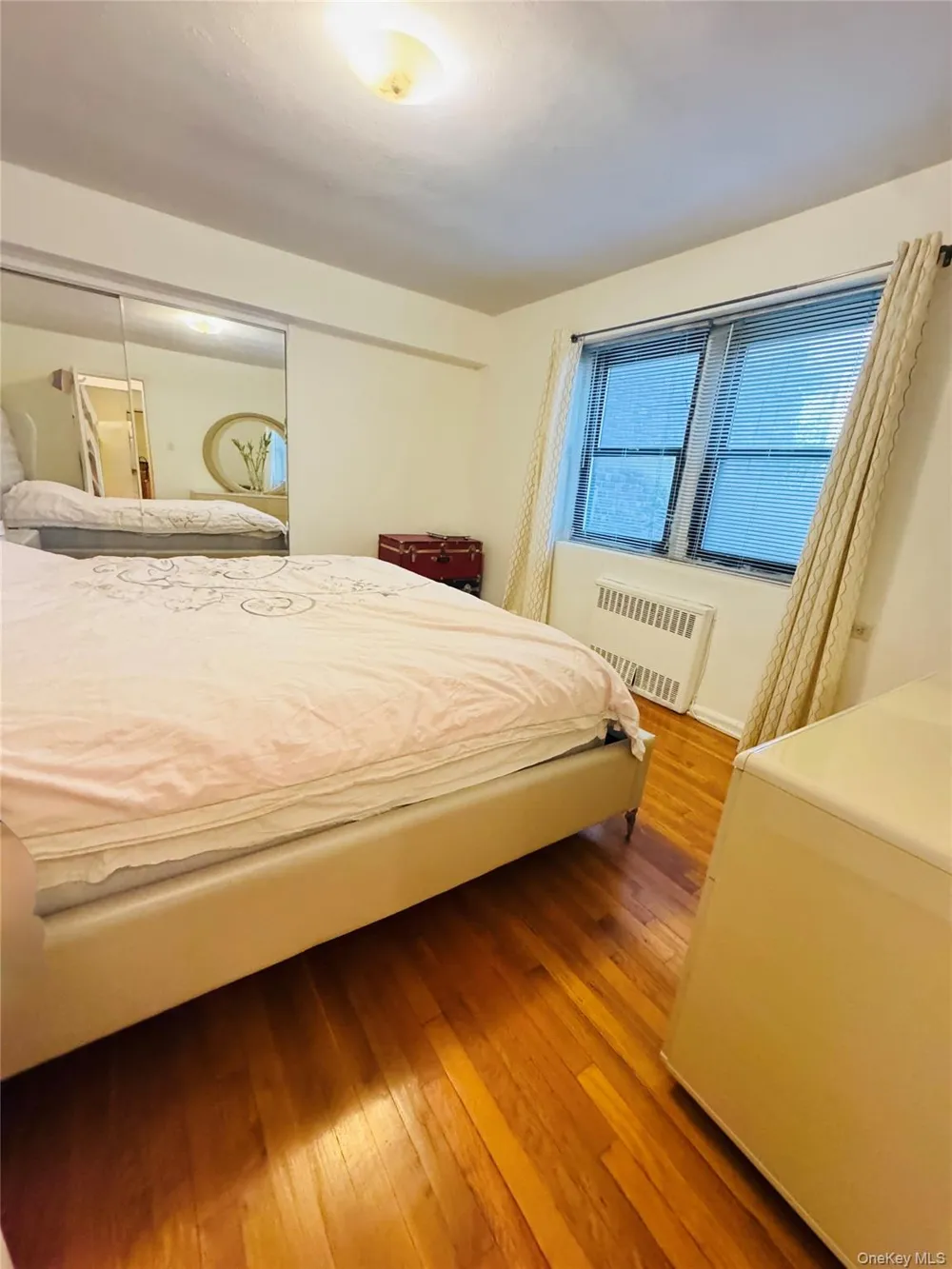 118-60 Metropolitan Avenue #1J Kew Gardens, NY 11415