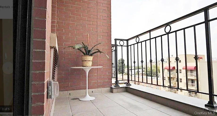 3135 31st Street #605 Astoria, NY 11106