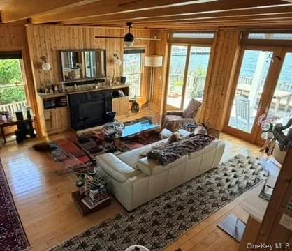 118 Bayview Walk Cherry Grove, NY 11782
