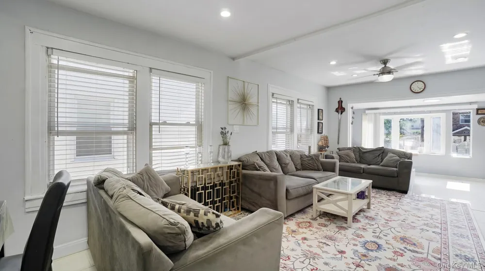 99-13 215th Street Queens Village, NY 11429