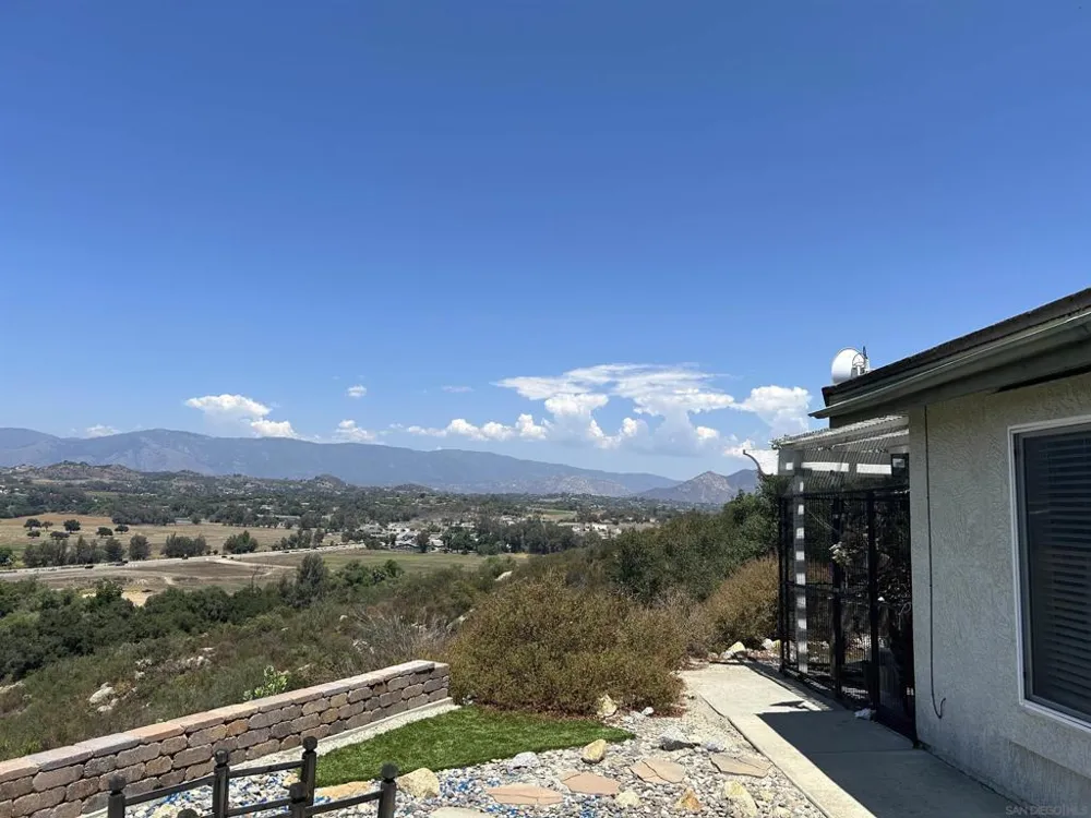 13804 Chaparral Terrace Valley Center, CA 92082