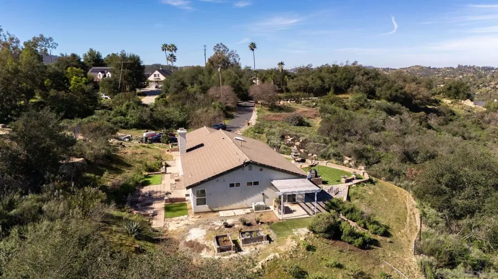 13804 Chaparral Terrace Valley Center, CA 92082
