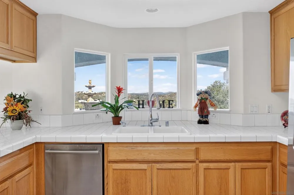 13804 Chaparral Terrace Valley Center, CA 92082