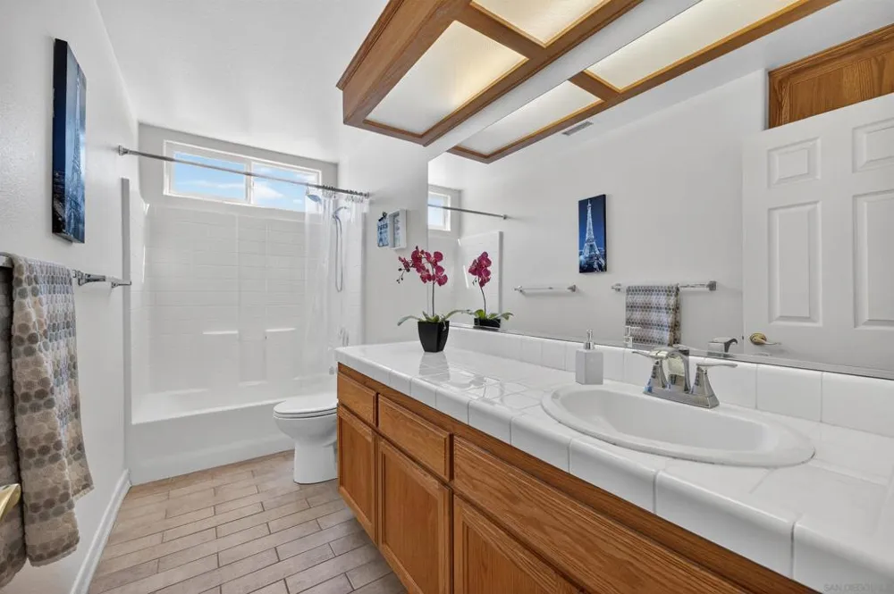 13804 Chaparral Terrace Valley Center, CA 92082